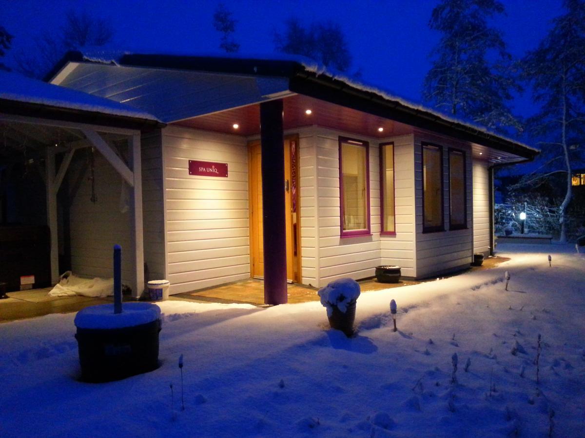 The Retreat Cabin Питлохри Екстериор снимка